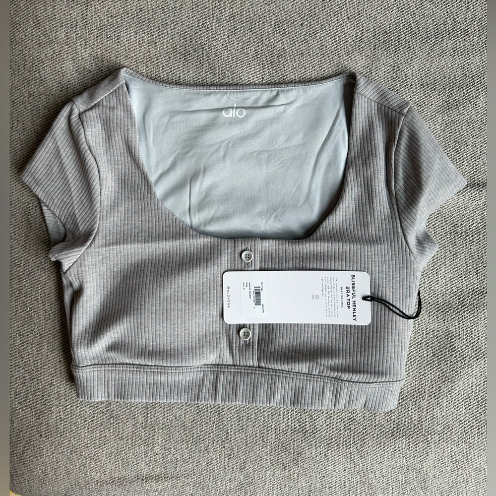 NWT ALO Blissful Henley Bra Top